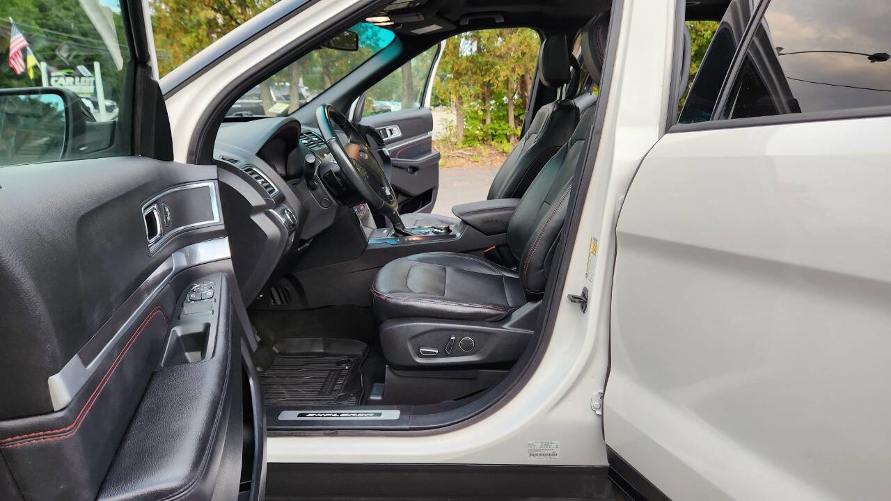 Used 2018 Ford Explorer Sport w/ Equipment Group 401A image 27