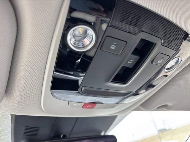 Used 2025 Kia Sorento SX image 39