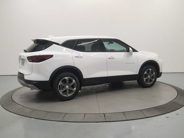 New 2026 Chevrolet Blazer LT FWD image 8
