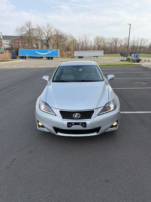 Used 2013 Lexus IS 250 AWD w/ Premium Pkg image 5