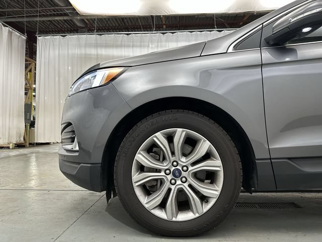 Used 2021 Ford Edge Titanium w/ Class II Trailer Tow Package AWD/4WD image 20