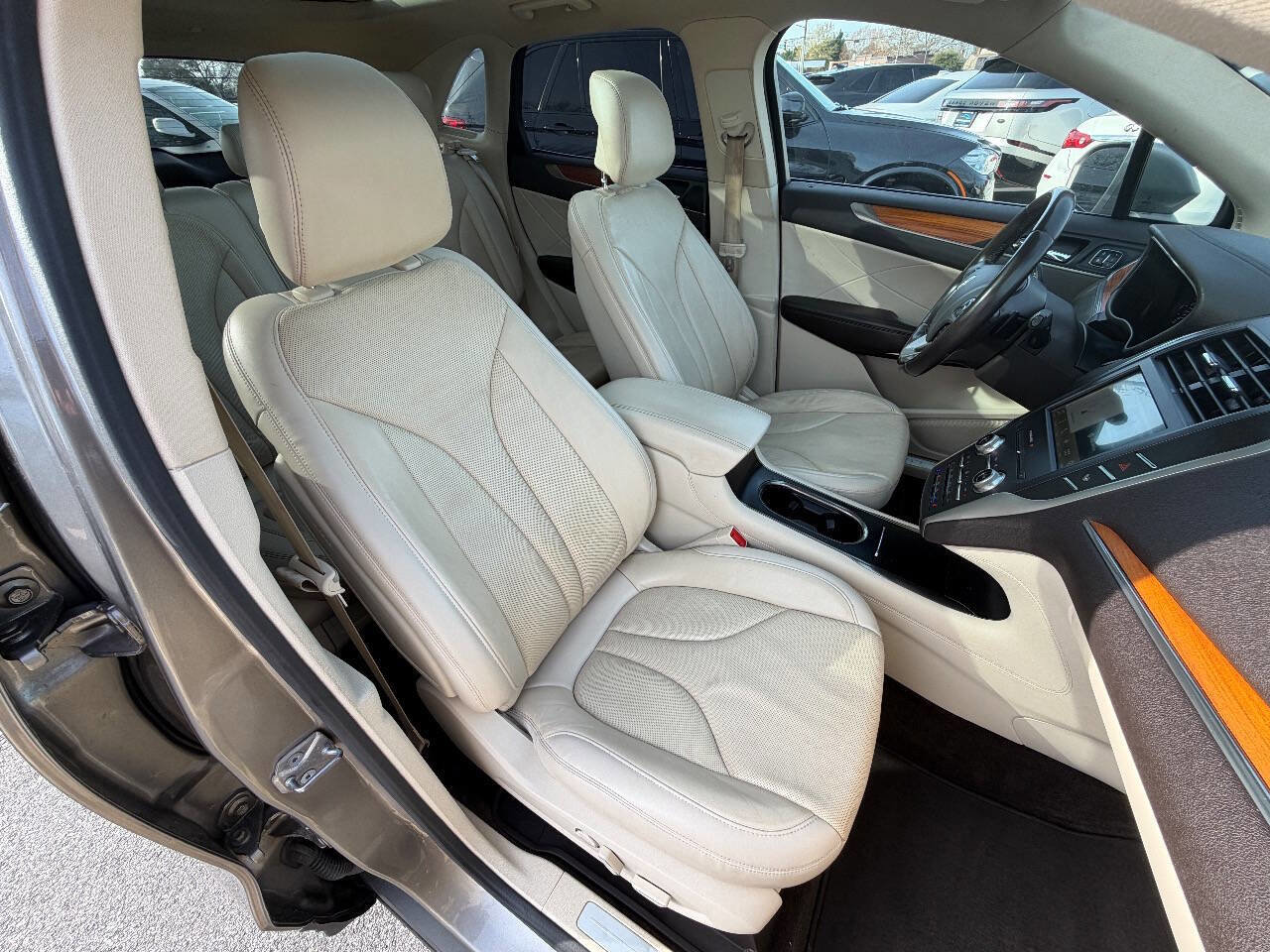 Used 2016 Lincoln MKC Reserve image 10
