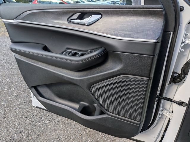 New 2026 Jeep Grand Cherokee Altitude AWD/4WD image 21