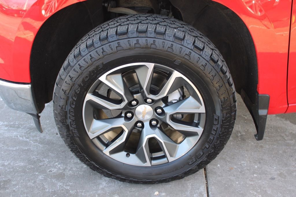 Used 2023 Chevrolet Silverado 1500 LT image 12
