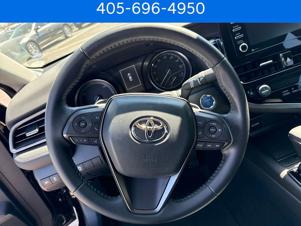 Used 2022 Toyota Camry SE image 19