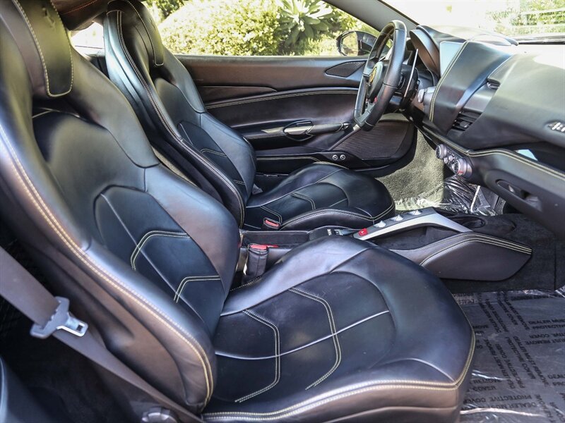 Used 2016 Ferrari 488 GTB RWD image 44