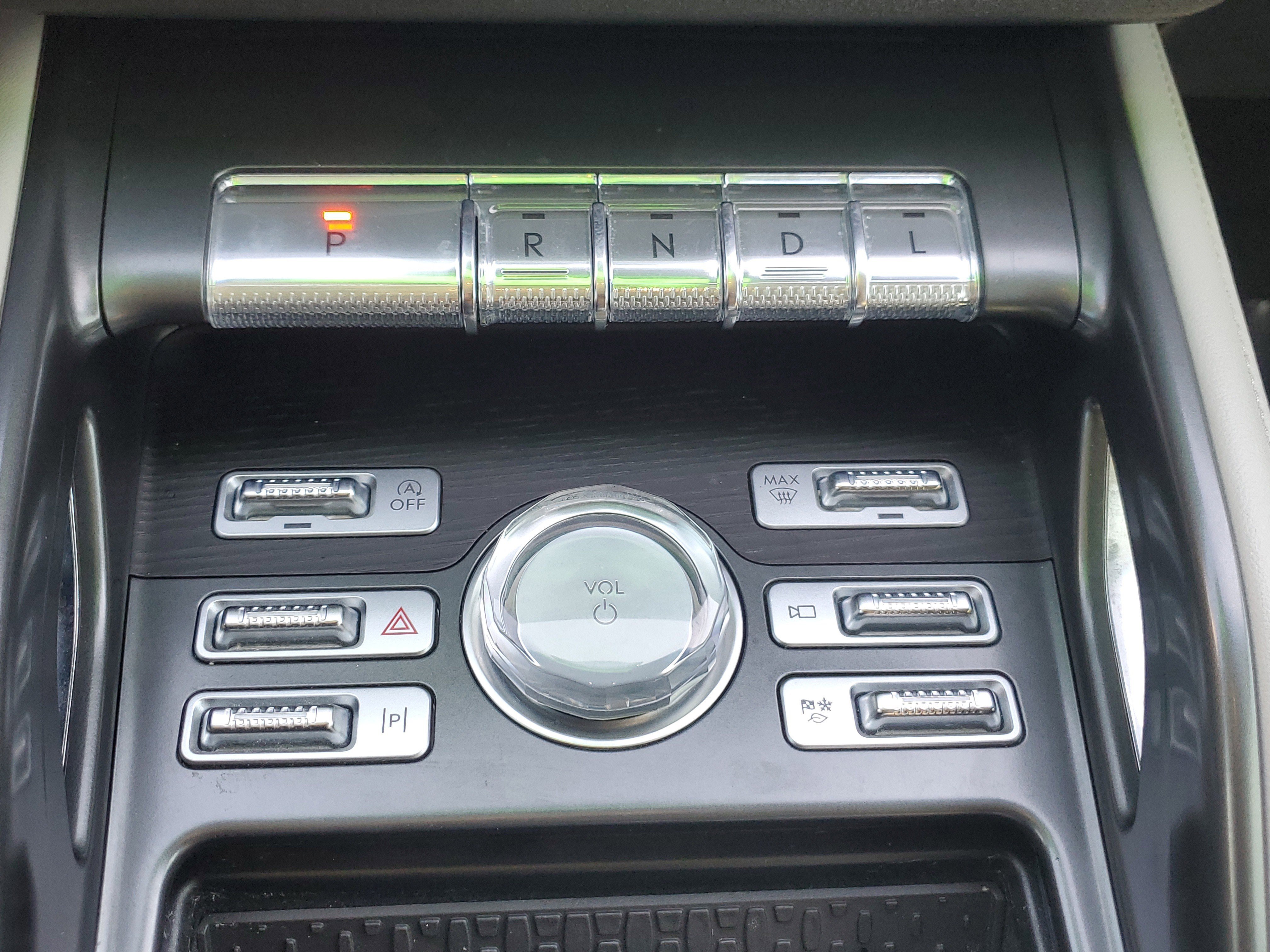 Used 2024 Lincoln Nautilus Reserve image 25