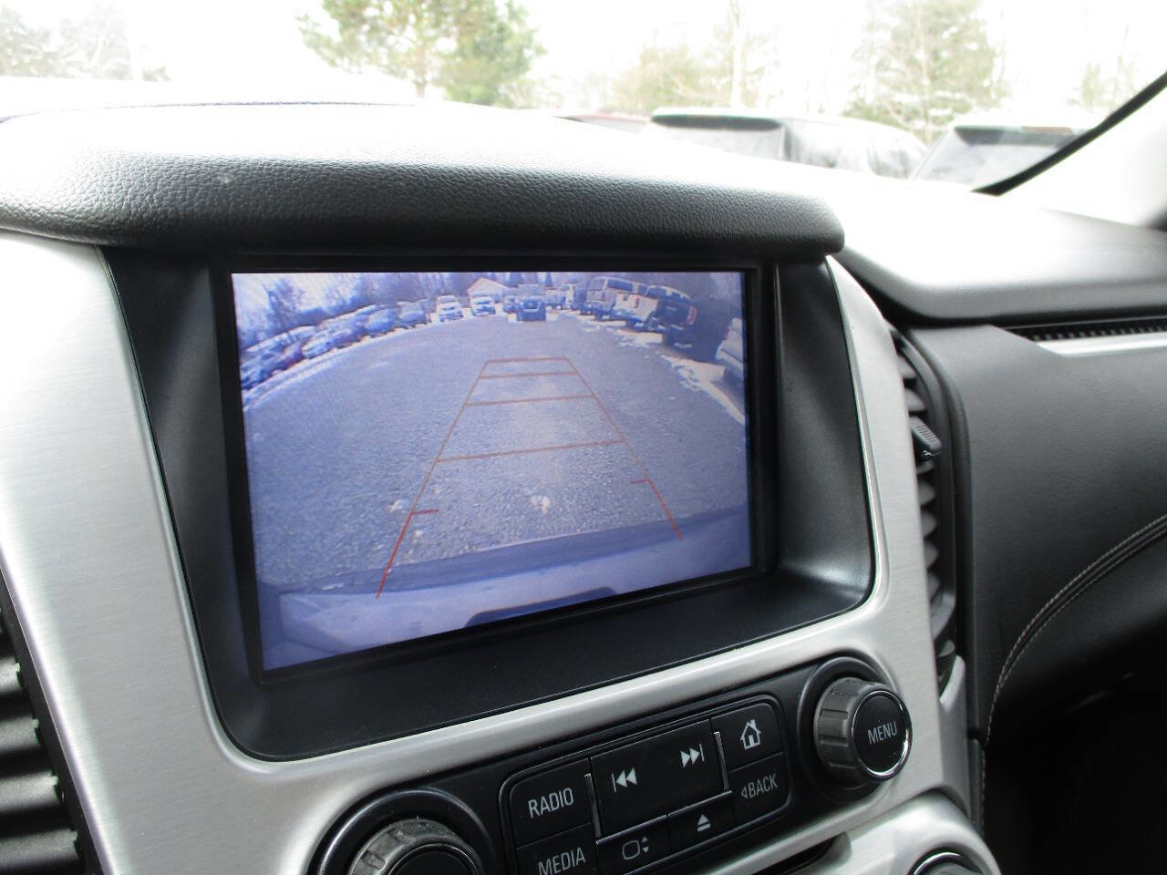 Used 2018 GMC Yukon SLT w/ HD Trailering Package image 31