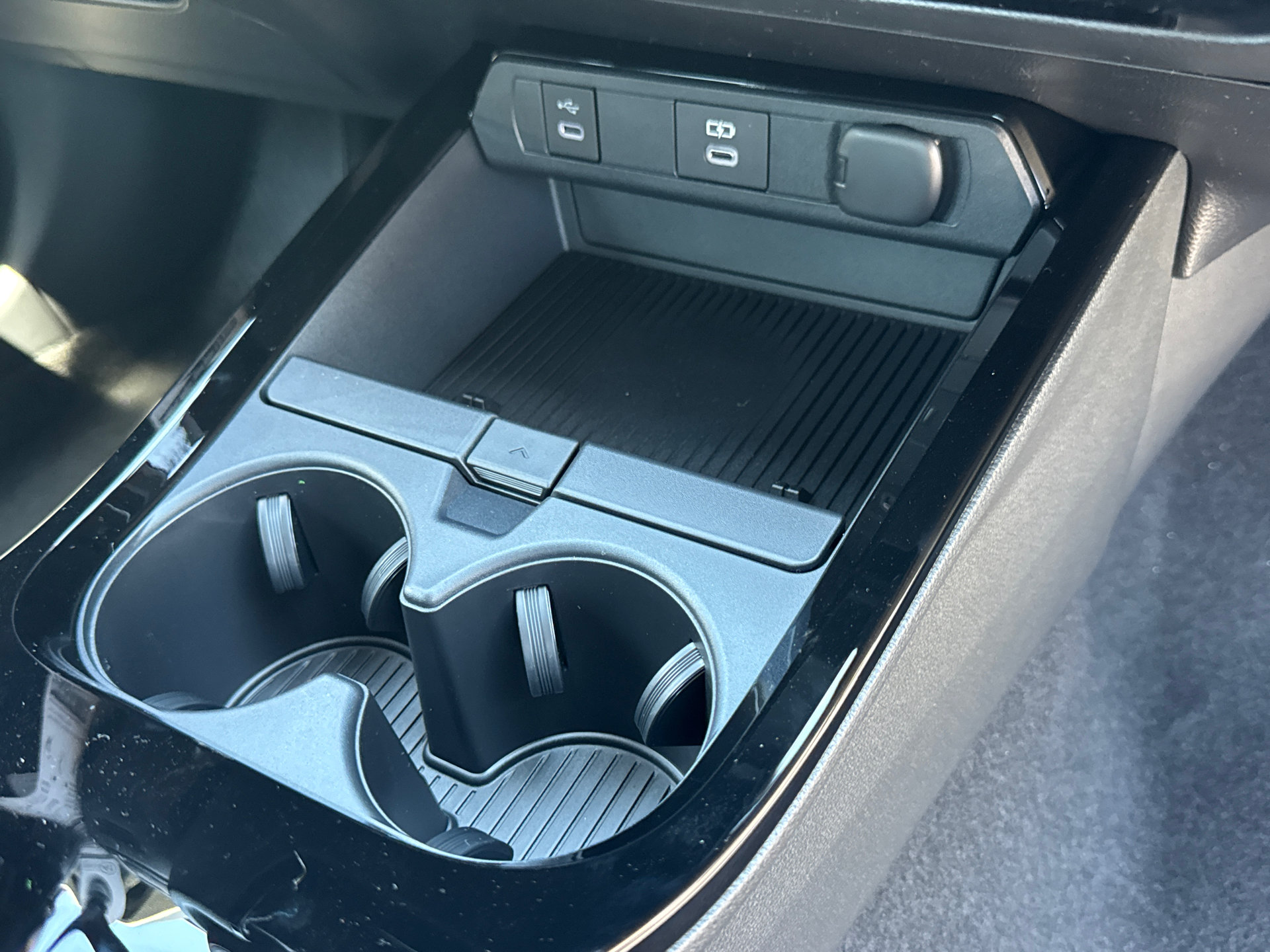 New 2027 Toyota Prius Limited FWD image 16