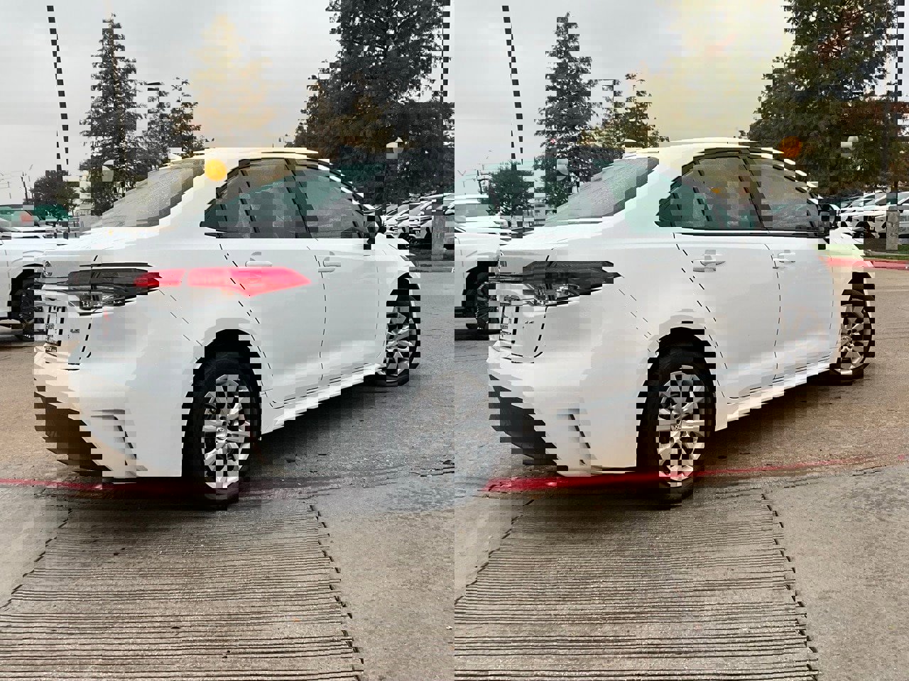 Used 2024 Toyota Corolla LE image 6