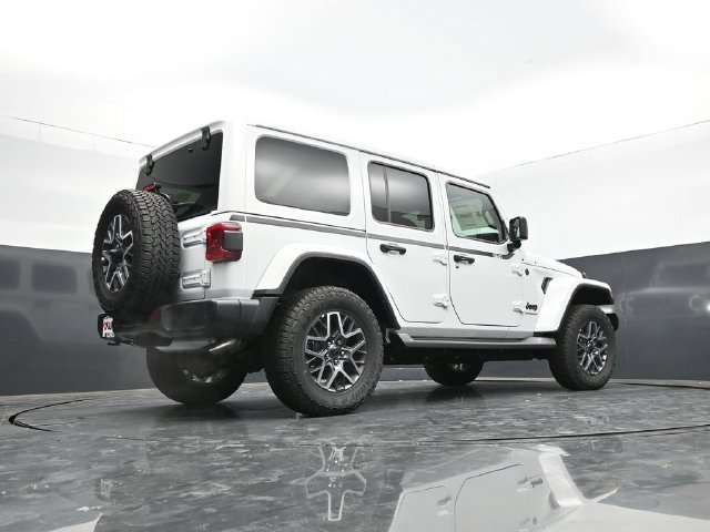 New 2026 Jeep Wrangler Unlimited Sahara AWD/4WD image 45