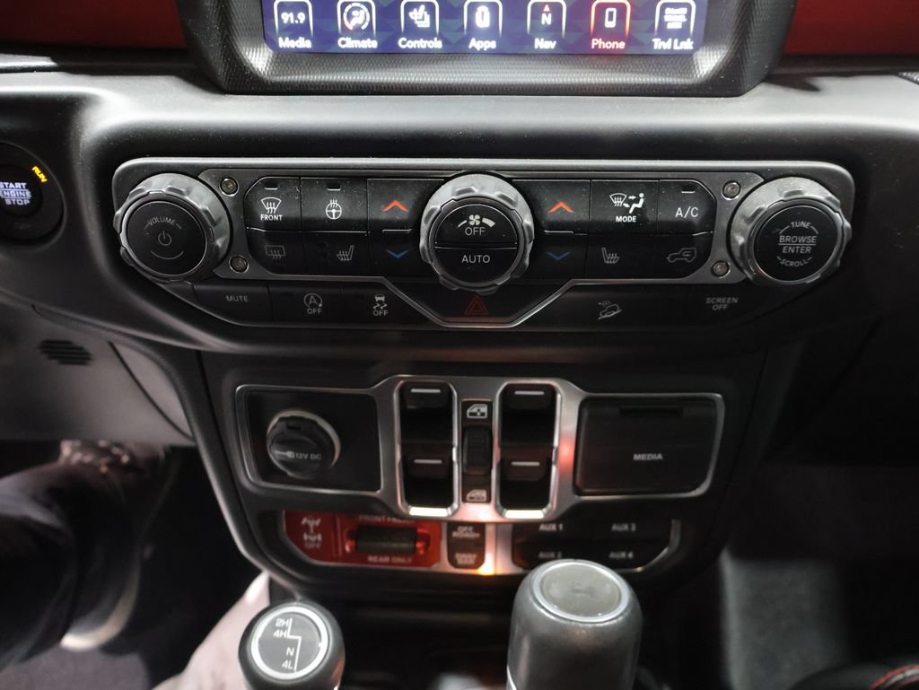 Used 2021 Jeep Wrangler Unlimited Rubicon AWD/4WD image 29