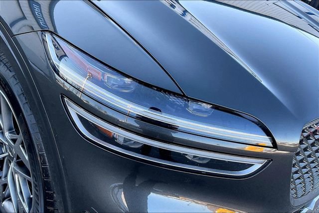 Certified 2023 Genesis GV70 2.5T Advanced w/ Advanced Package image 27