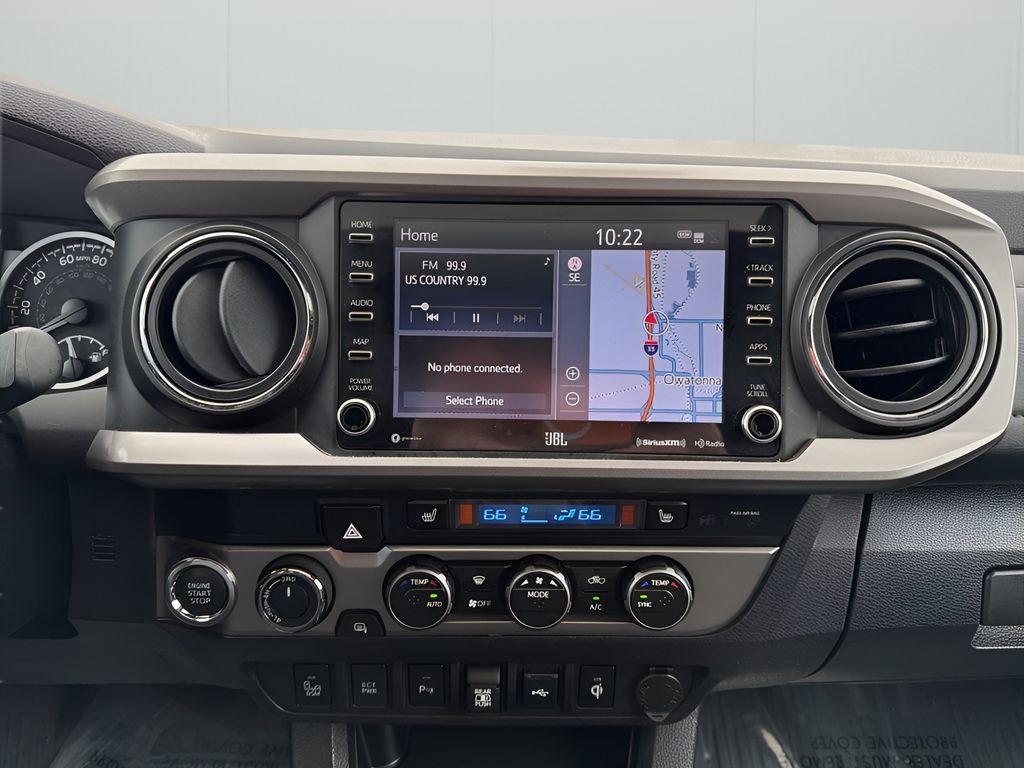 Used 2022 Toyota Tacoma Limited AWD/4WD image 22