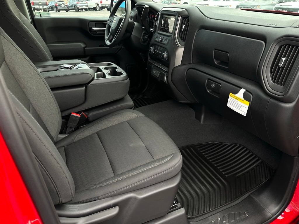 New 2026 Chevrolet Silverado 1500 Custom RWD image 15