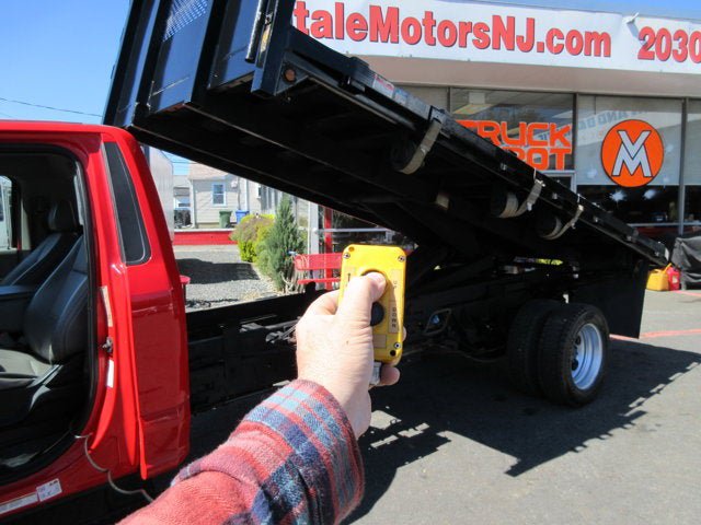 Used 2017 Ford F550 4x4 Regular Cab Super Duty image 36