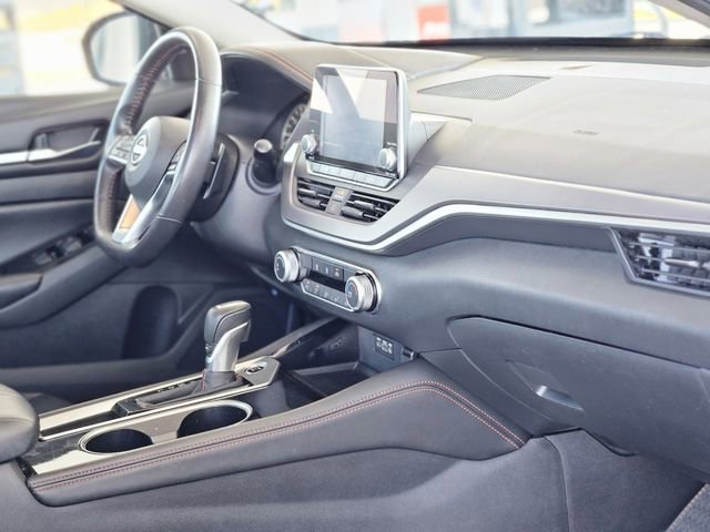 Certified 2024 Nissan Altima 2.5 SR image 13