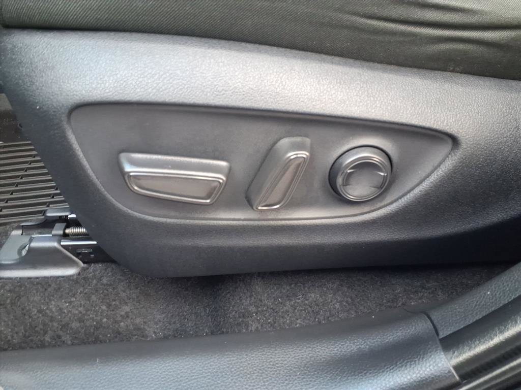 Used 2024 Toyota RAV4 XLE w/ Convenience Package image 12