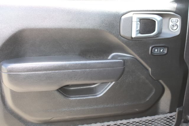 Used 2022 Jeep Gladiator Sport AWD/4WD image 14