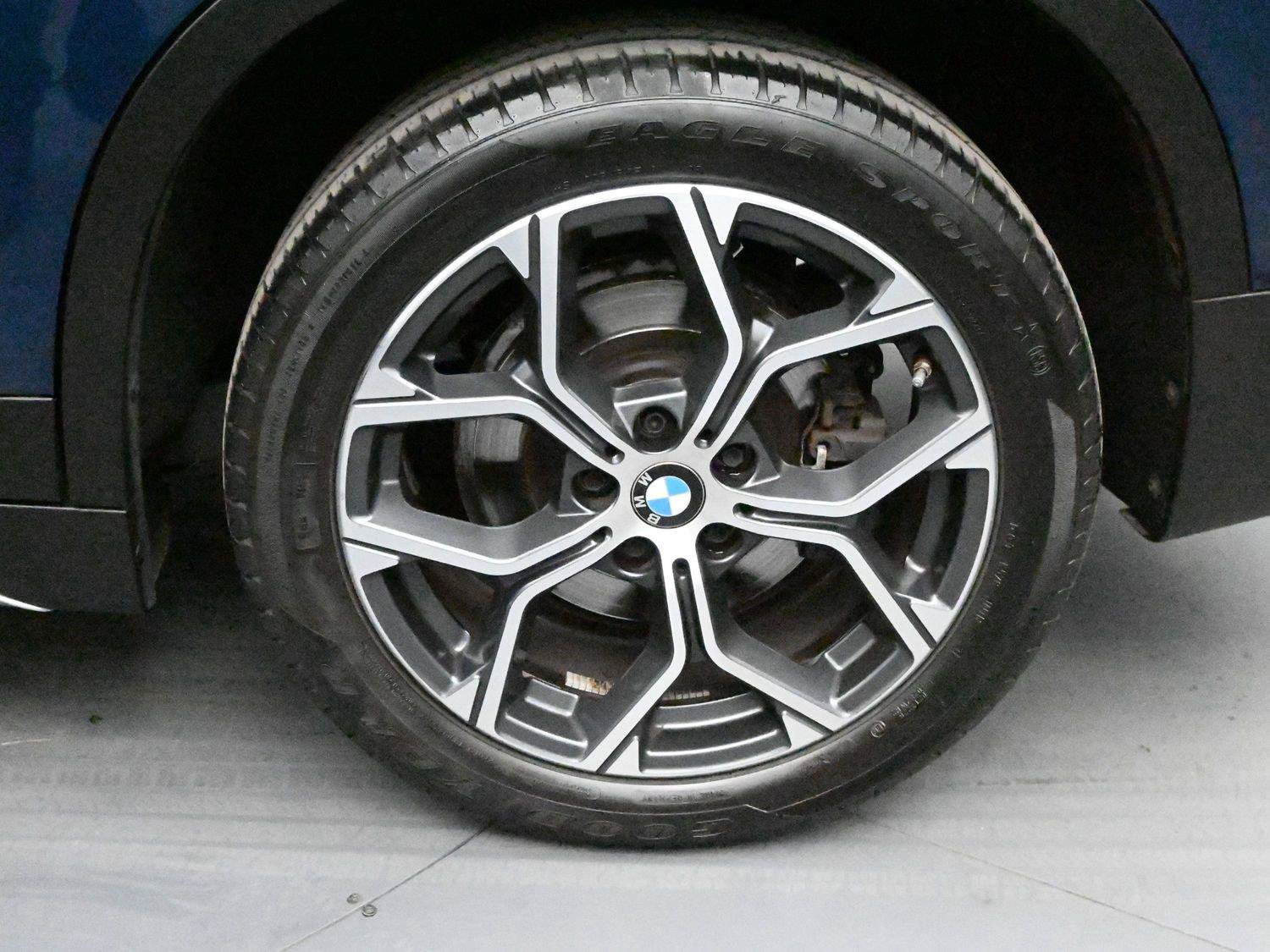 Used 2021 BMW X1 xDrive28i w/ Convenience Package AWD/4WD image 12