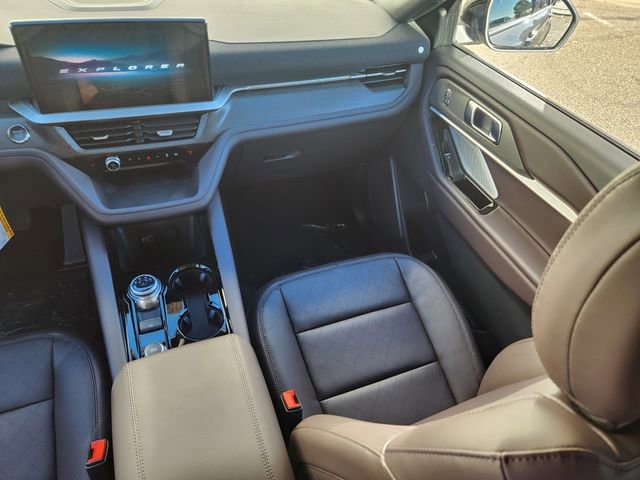 New 2026 Ford Explorer Platinum image 12