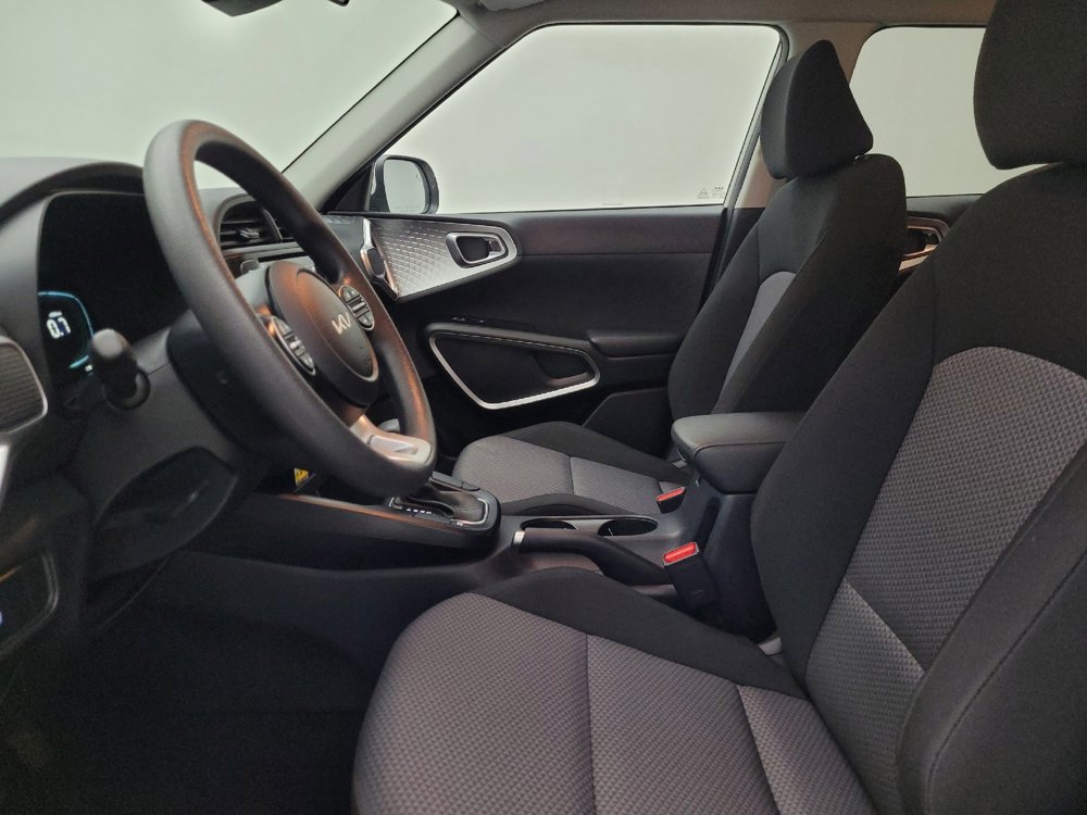 Used 2024 Kia Soul LX w/ Option Group 015 image 17