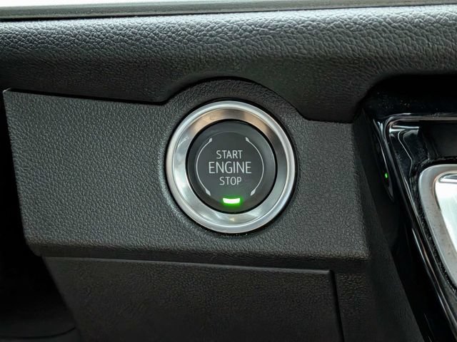 Used 2025 Chevrolet Traverse LT w/ Midnight/Sport Edition FWD image 30