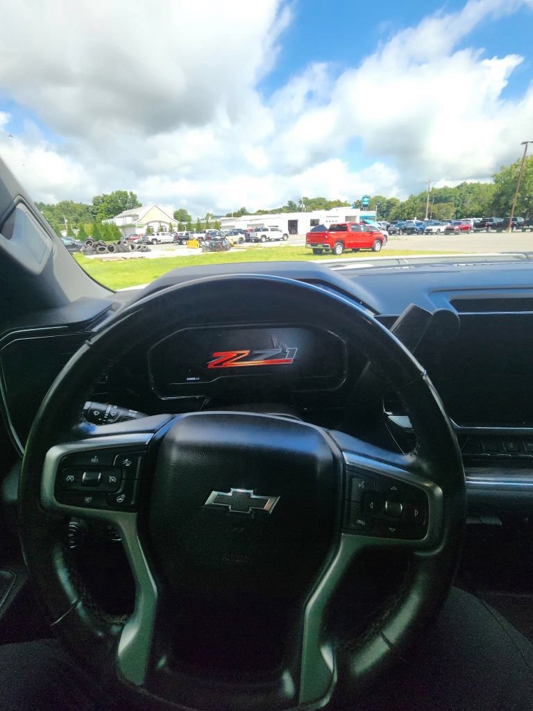 Used 2024 Chevrolet Silverado 2500 LTZ w/ LTZ Plus Package AWD/4WD image 15