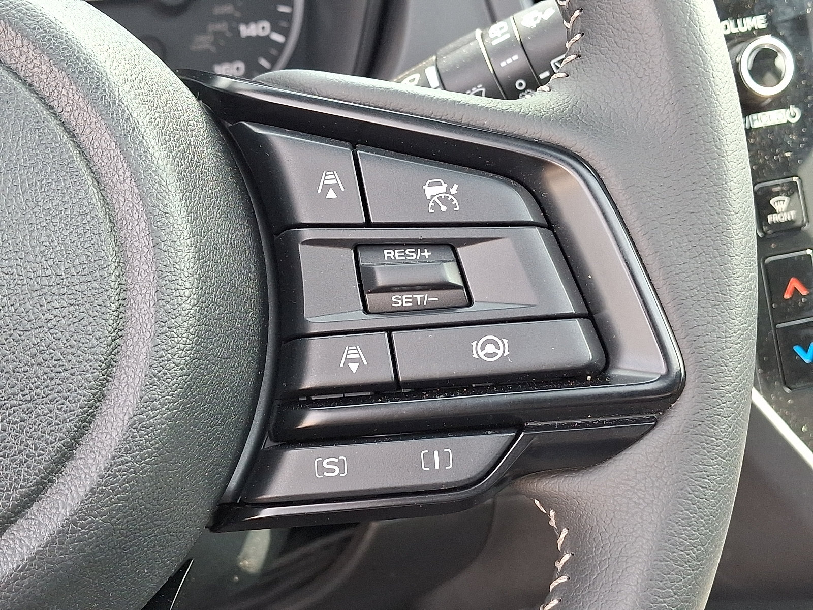 Certified 2026 Subaru Forester Premium w/ Base/Premium Plus Package AWD/4WD image 23