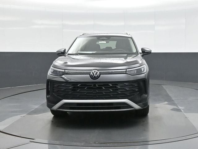 New 2026 Volkswagen Tiguan SE AWD/4WD image 2