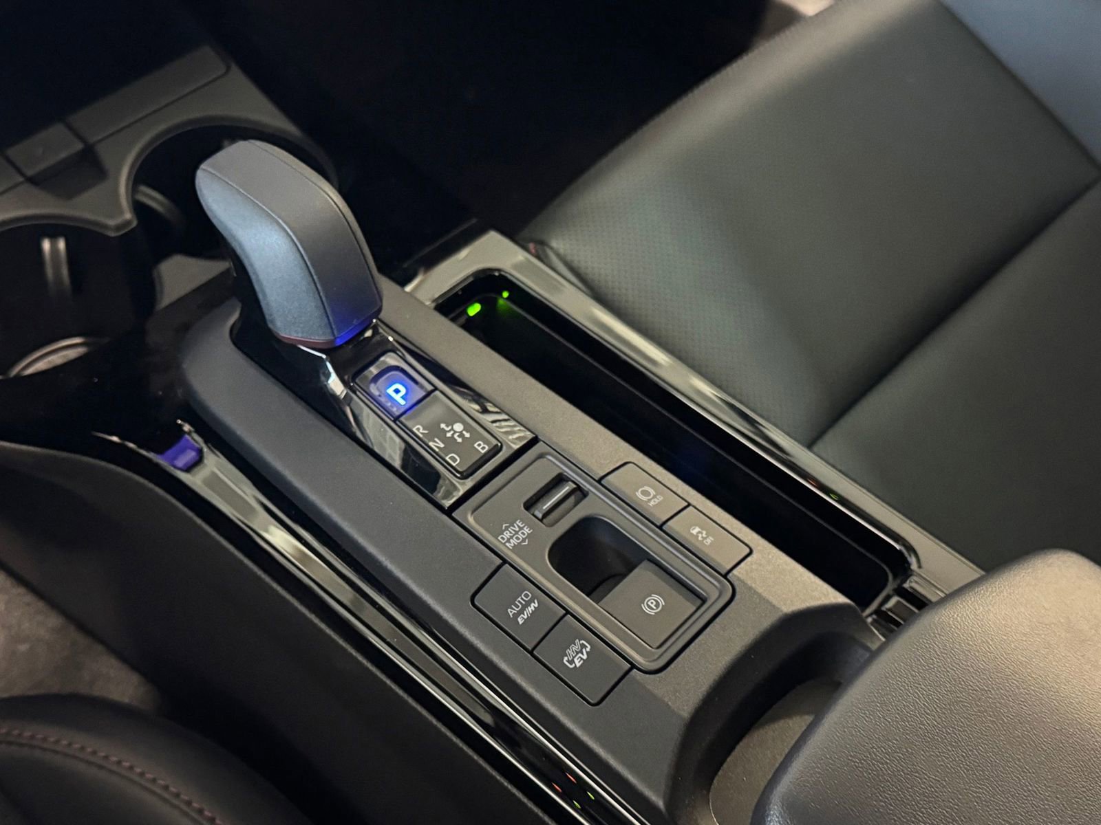 New 2026 Toyota Prius Plug-In Hybrid image 26