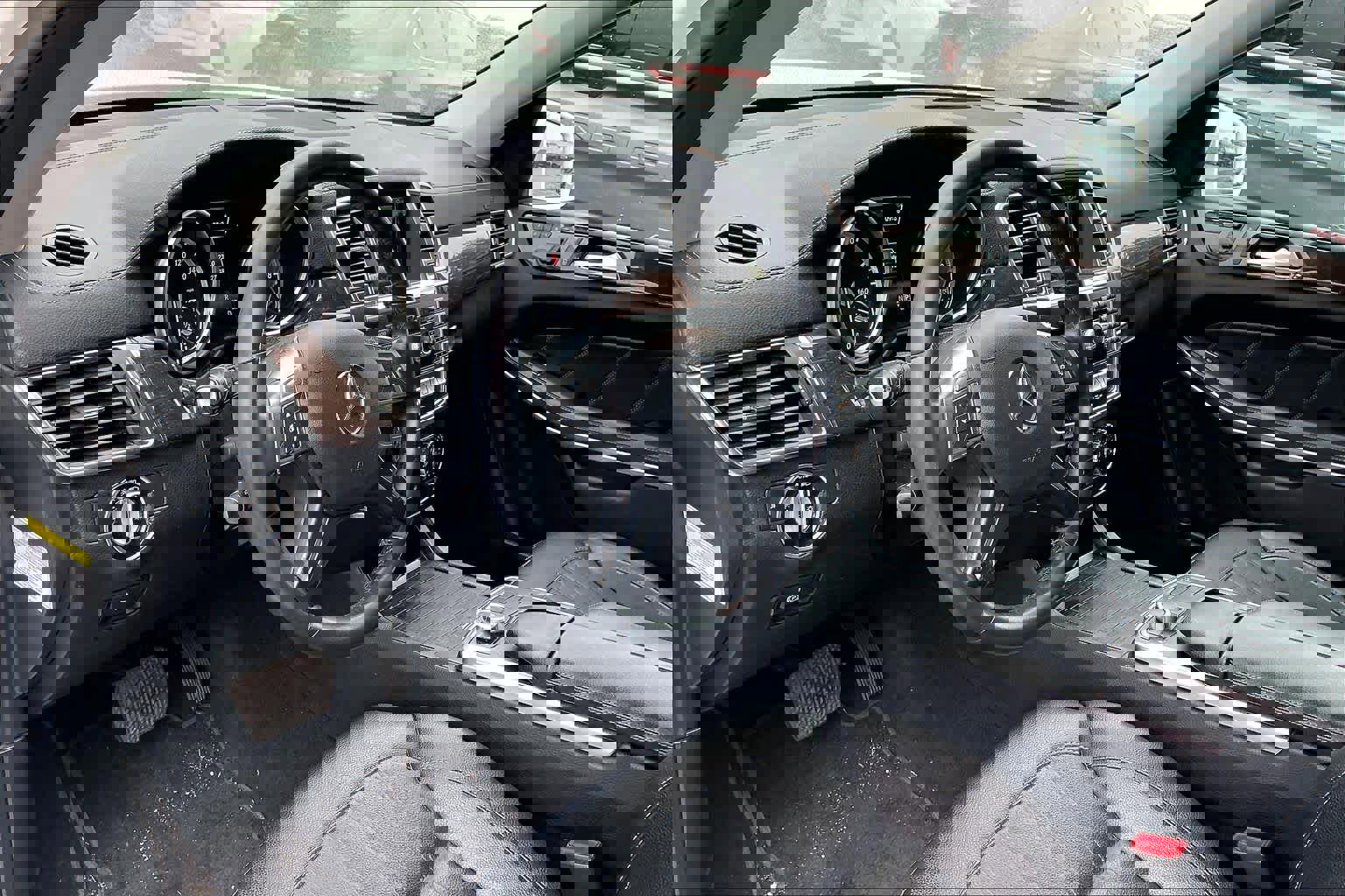 Used 2014 Mercedes-Benz GL 450 4MATIC image 15