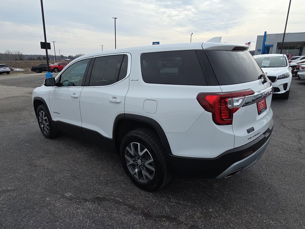 Used 2023 GMC Acadia SLE image 6
