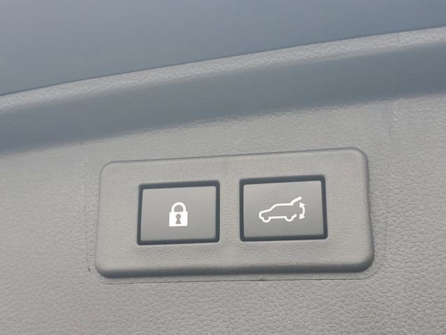Certified 2025 Subaru Outback Premium w/ Popular Package #1A image 9