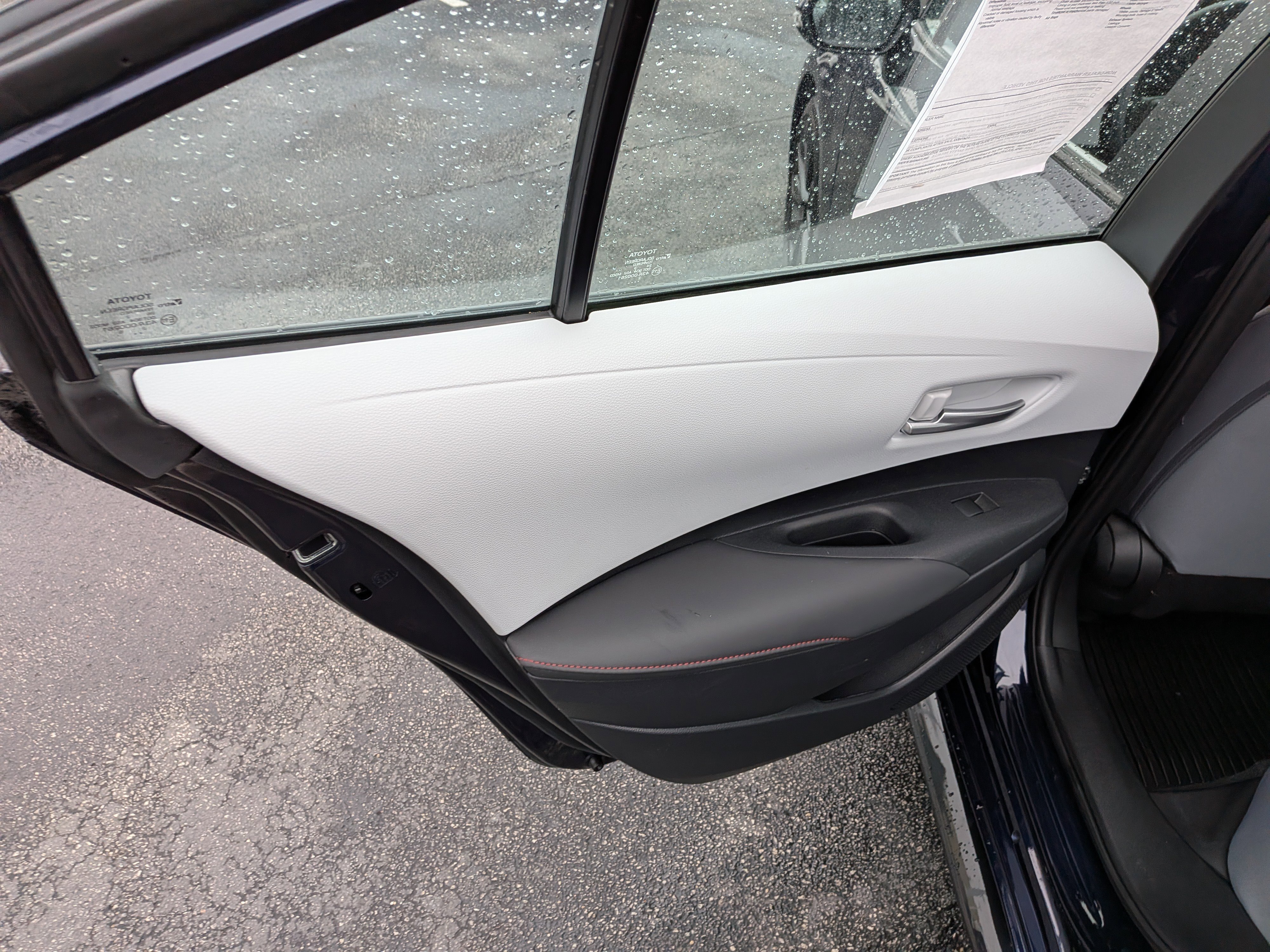 Used 2023 Toyota Corolla SE image 21
