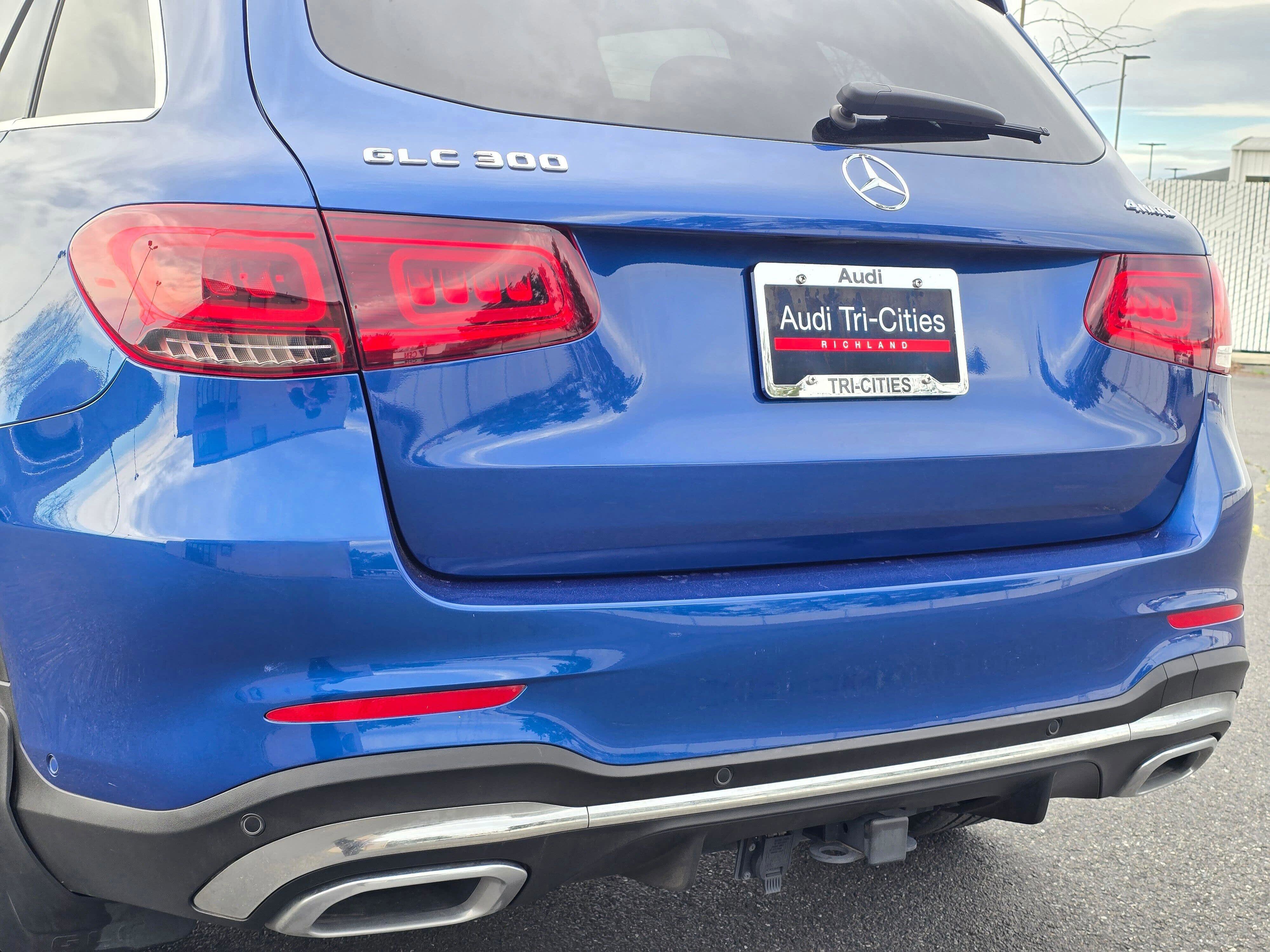 Used 2022 Mercedes-Benz GLC 300 4MATIC image 7