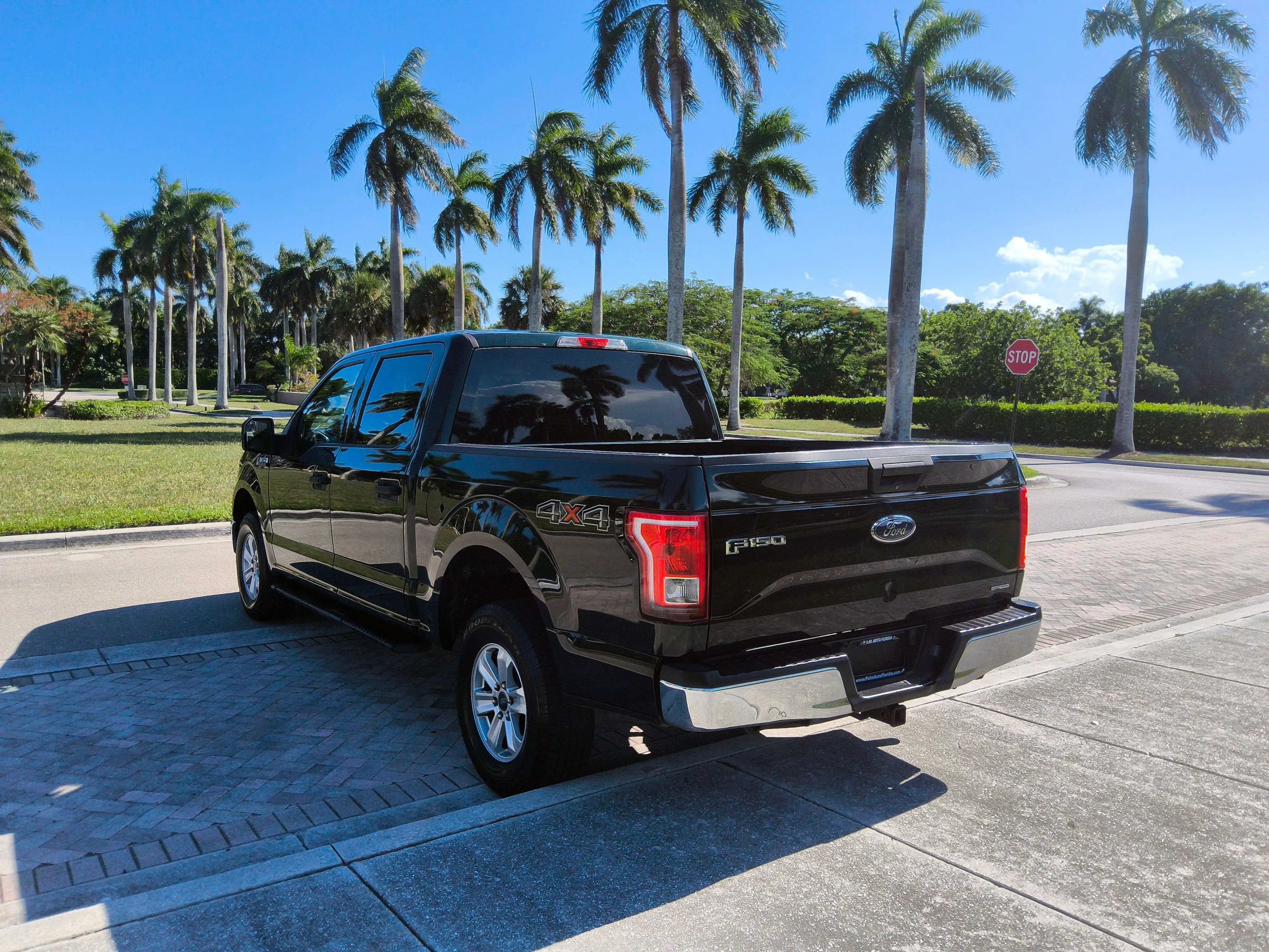 Used 2016 Ford F150 XLT w/ Equipment Group 301A Mid AWD/4WD image 18