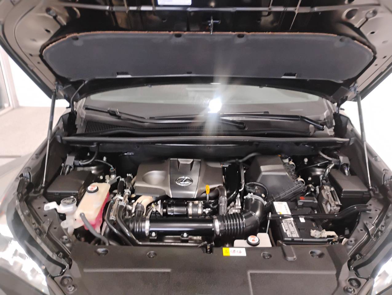 Used 2017 Lexus NX 200t FWD image 39