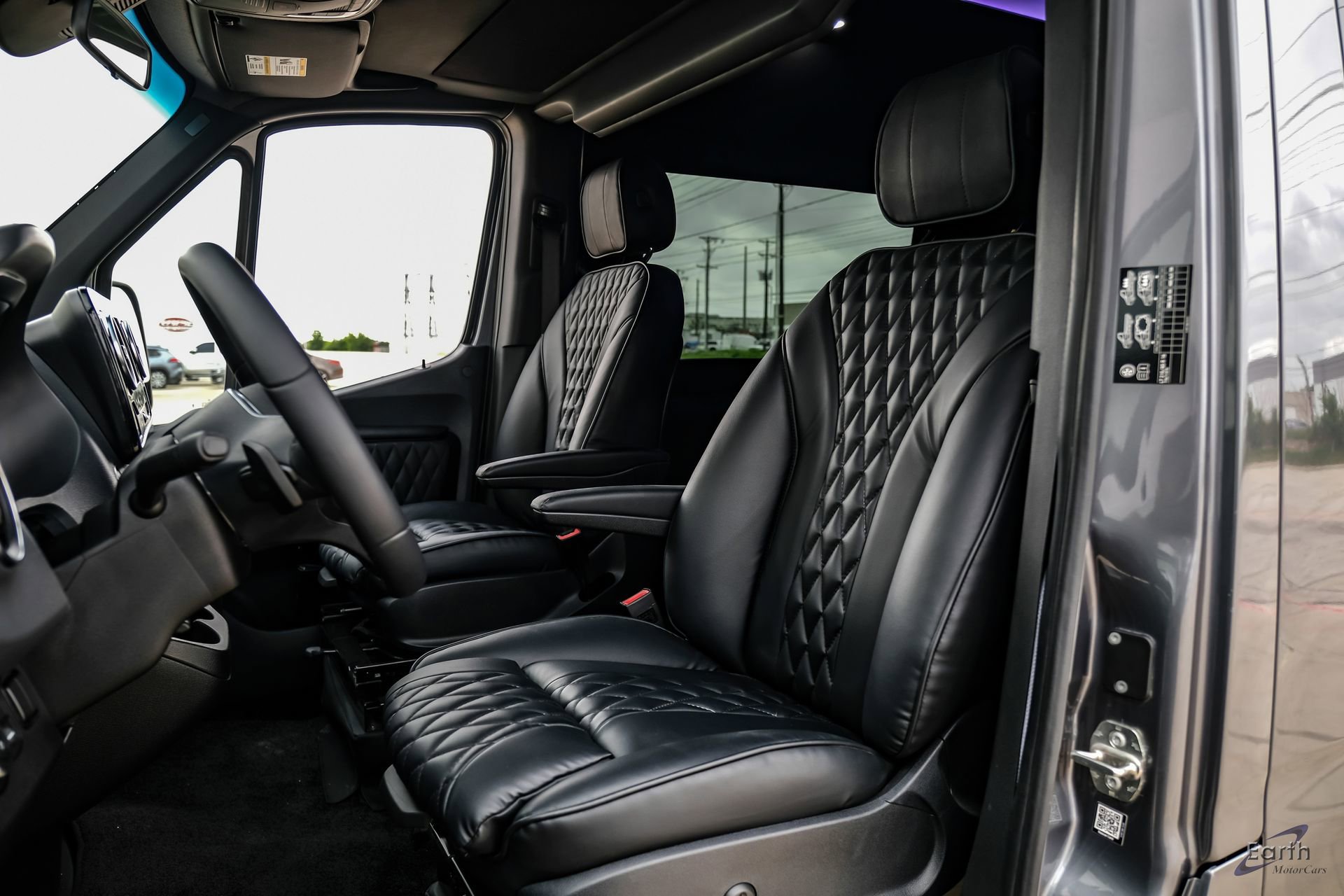 Used 2023 Mercedes-Benz Sprinter 3500 image 39