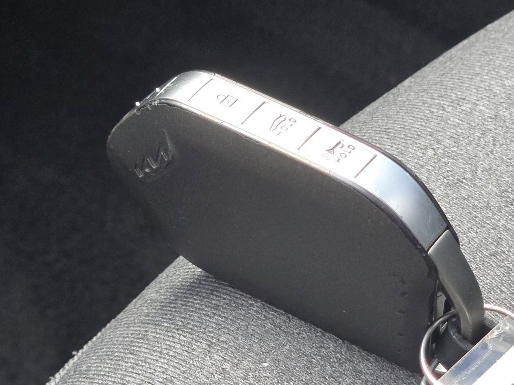 Used 2025 Kia K4 EX FWD image 33