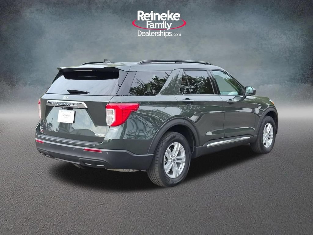 Used 2023 Ford Explorer XLT AWD/4WD image 5