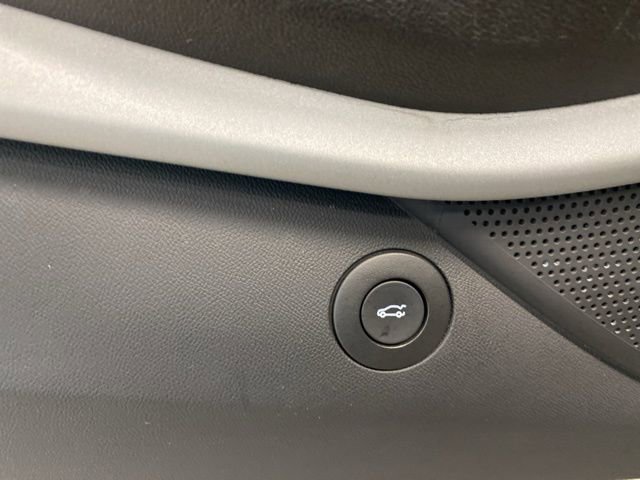 Certified 2023 Chevrolet Camaro LT image 28