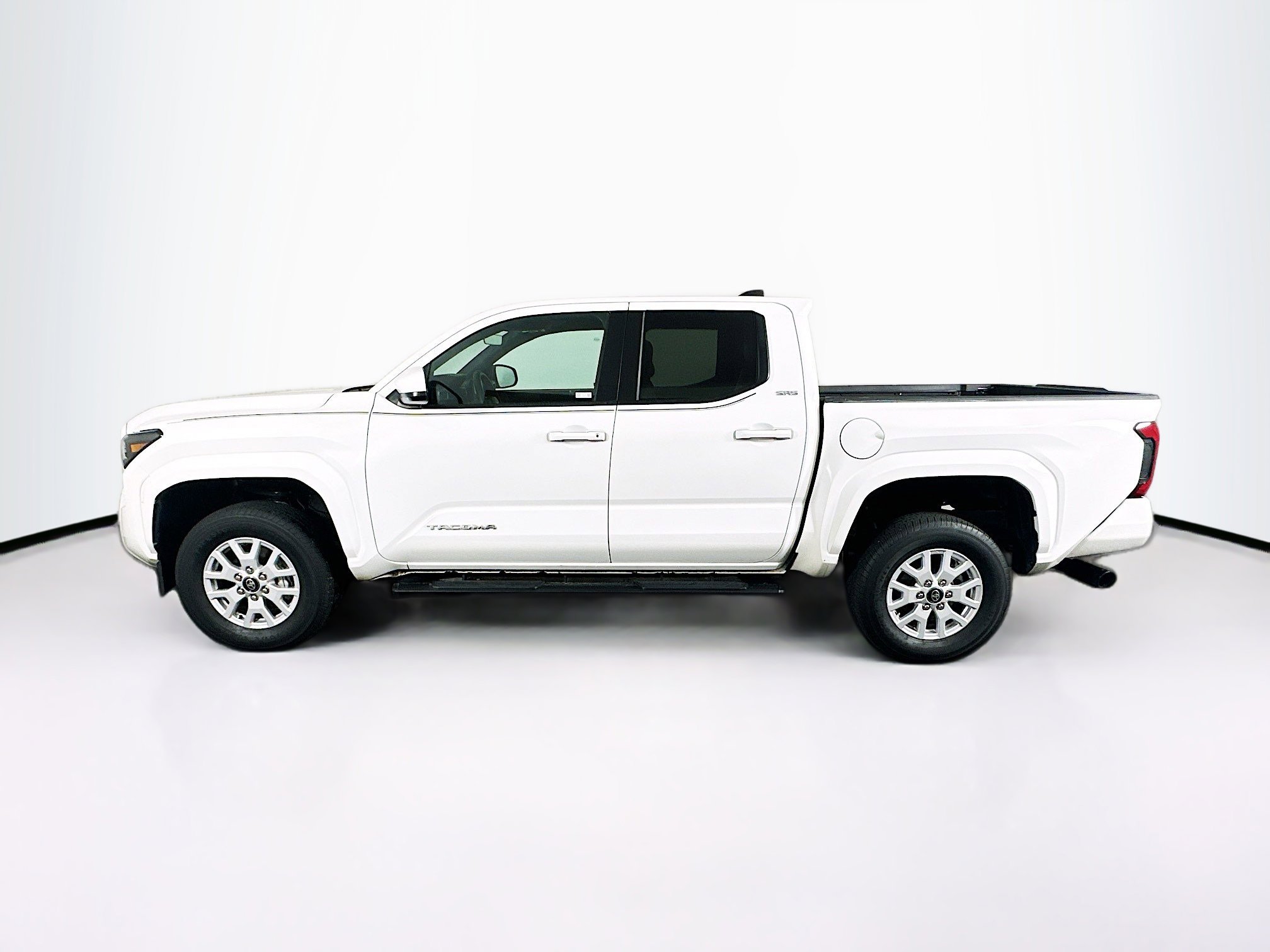 Used 2024 Toyota Tacoma SR5 image 4
