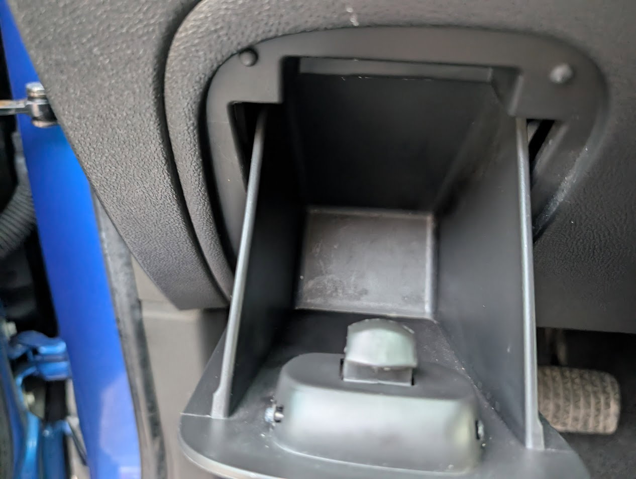 Used 2016 Buick Encore Sport Touring image 32