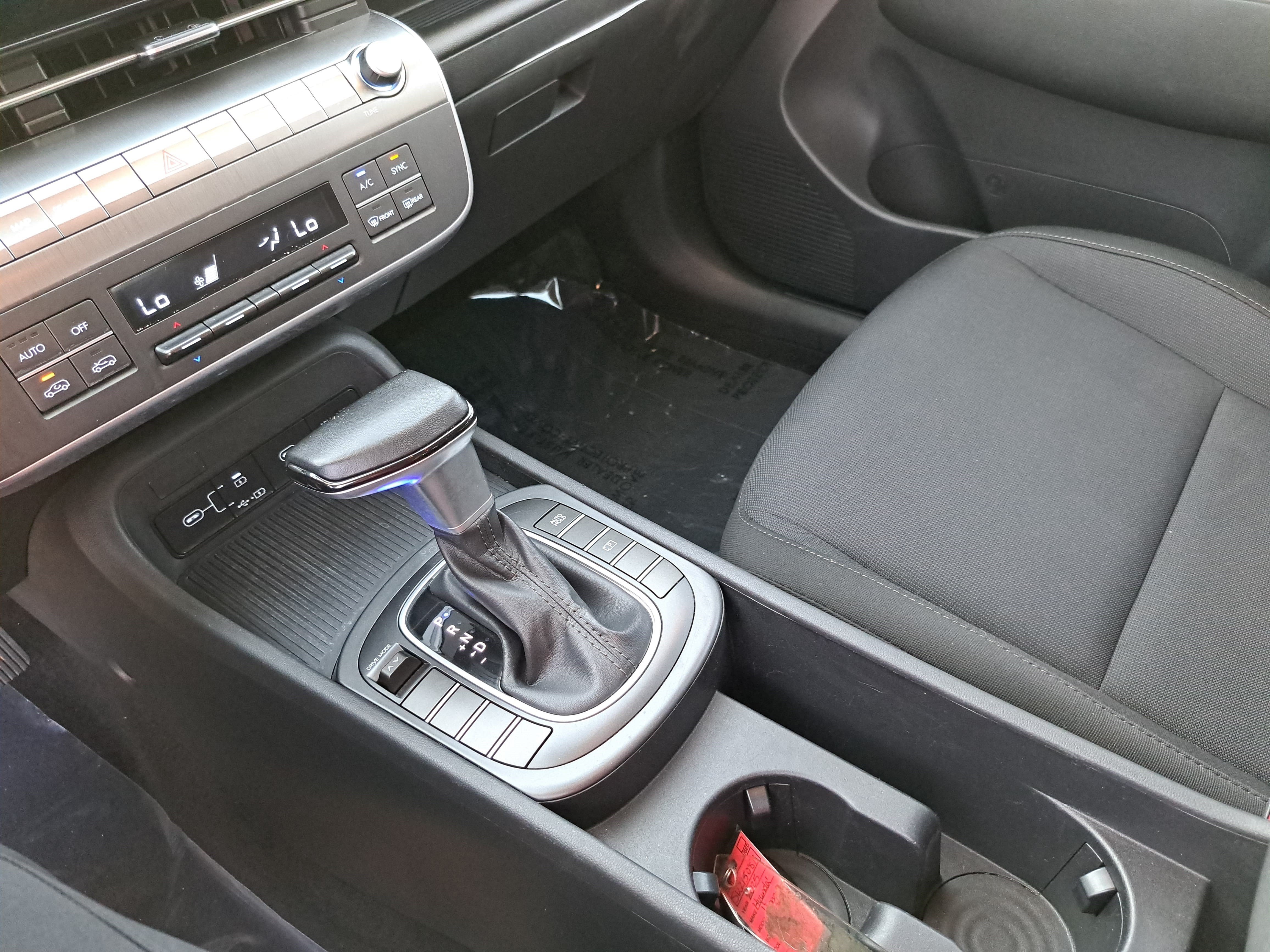 Used 2025 Hyundai Kona SEL FWD image 22