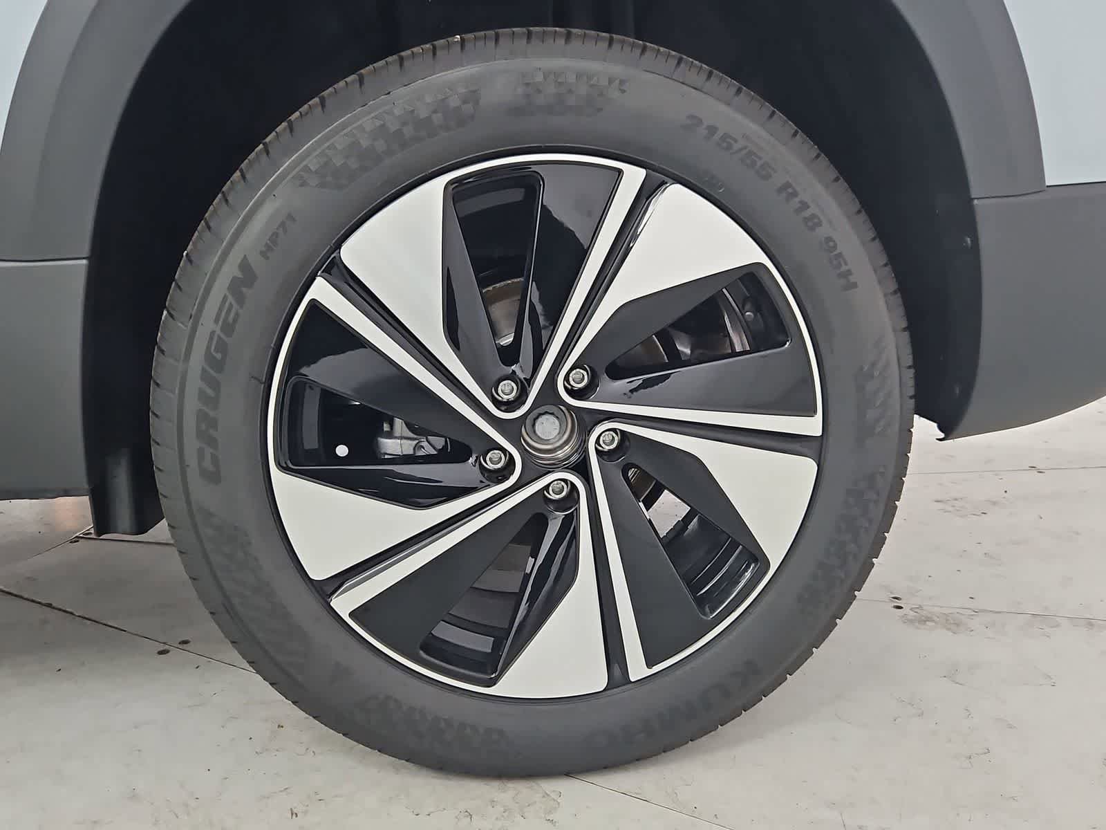 New 2026 Volkswagen Taos SE AWD/4WD image 13
