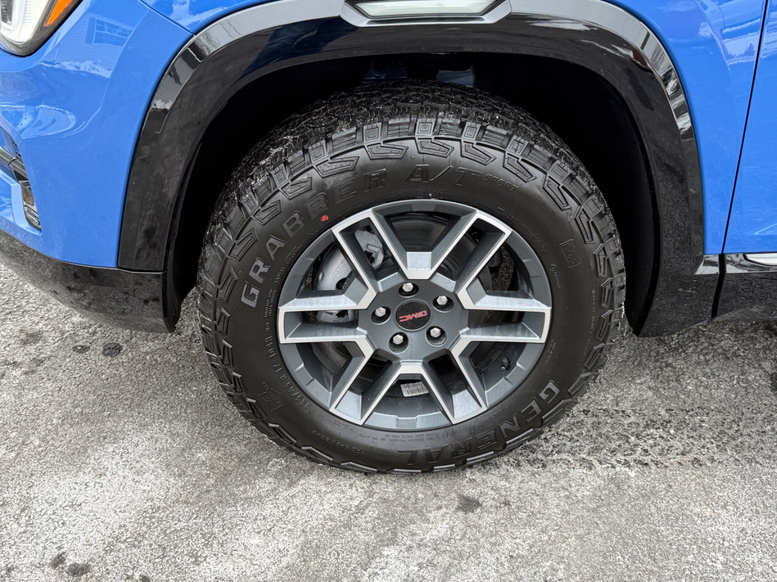 New 2026 GMC Terrain AT4 AWD/4WD image 9