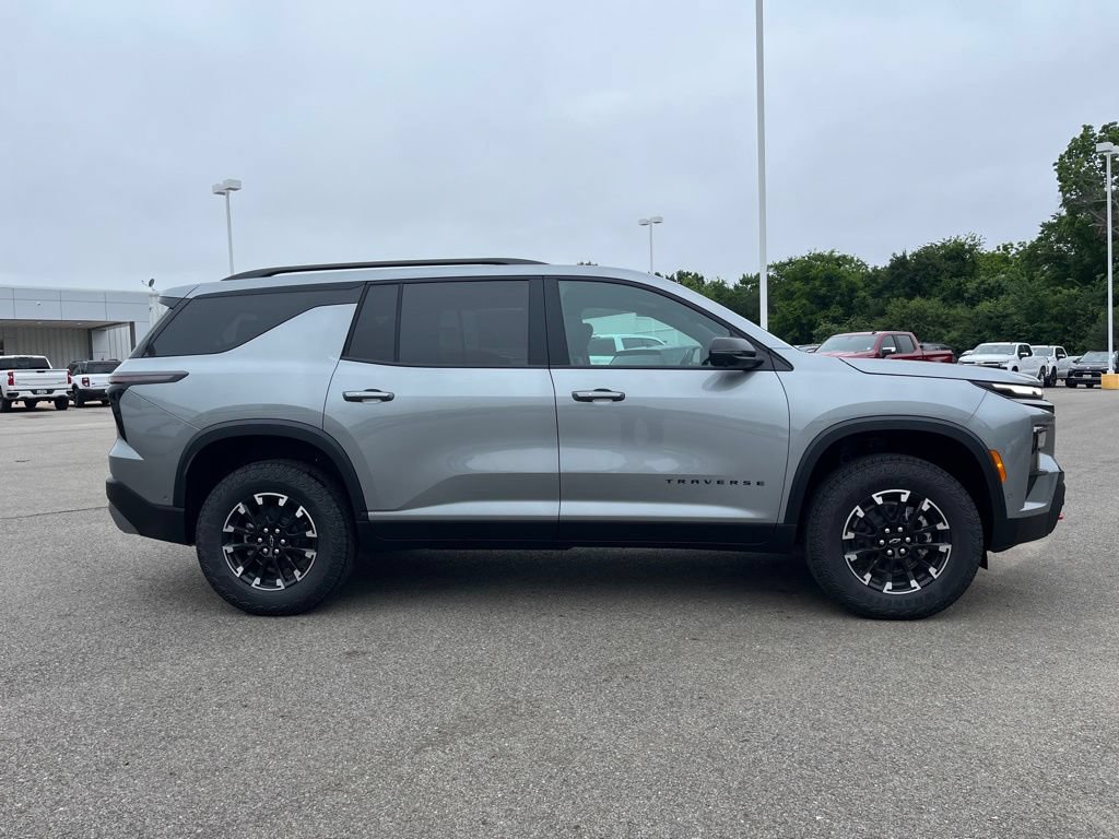 New 2026 Chevrolet Traverse Z71 w/ Enhanced Driving Package AWD/4WD image 6