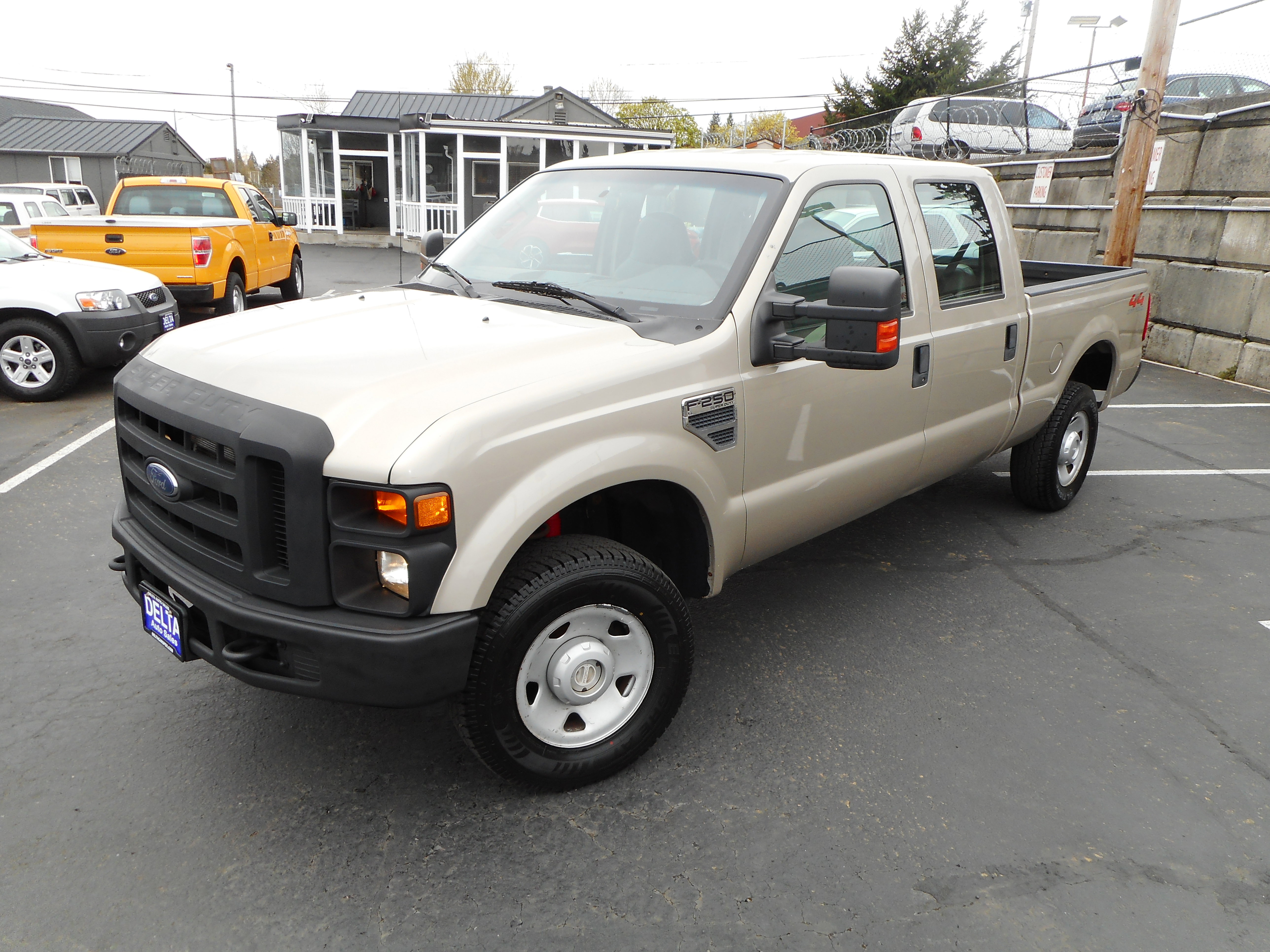 Used 2009 Ford F250 XL AWD/4WD image 5