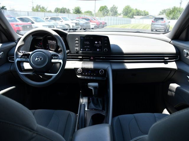 Used 2021 Hyundai Elantra SEL w/ Cargo Package FWD image 21